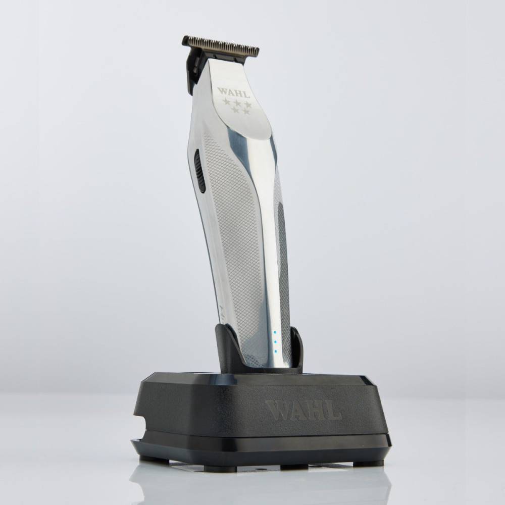 ほぼ未使用WAHL Vapor Cord/Cordless Clipper Wahl Vapor LE Cordless Clipper - Barber Salon Supply